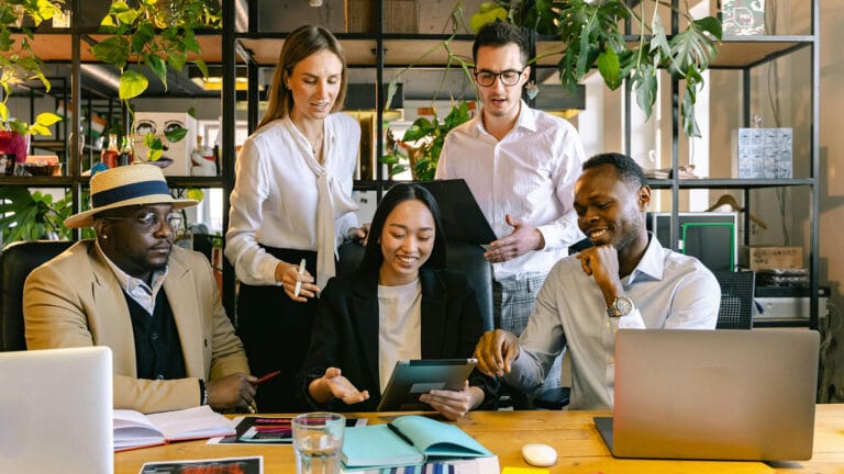 Distribution Services Guide [2025 edition]